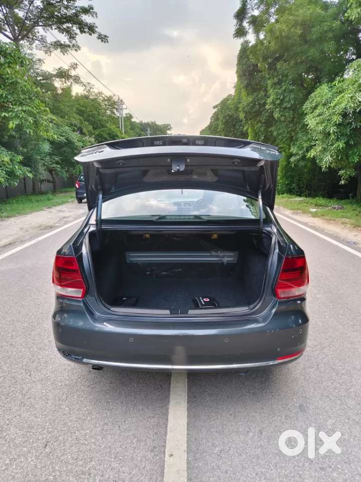 Volkswagen Vento 1.2 Tsi Highline Plus At, 2018, Petrol