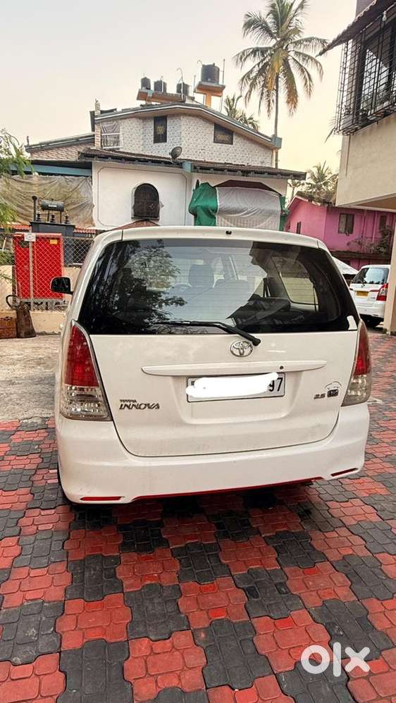 Toyota Innova Diesel 2011