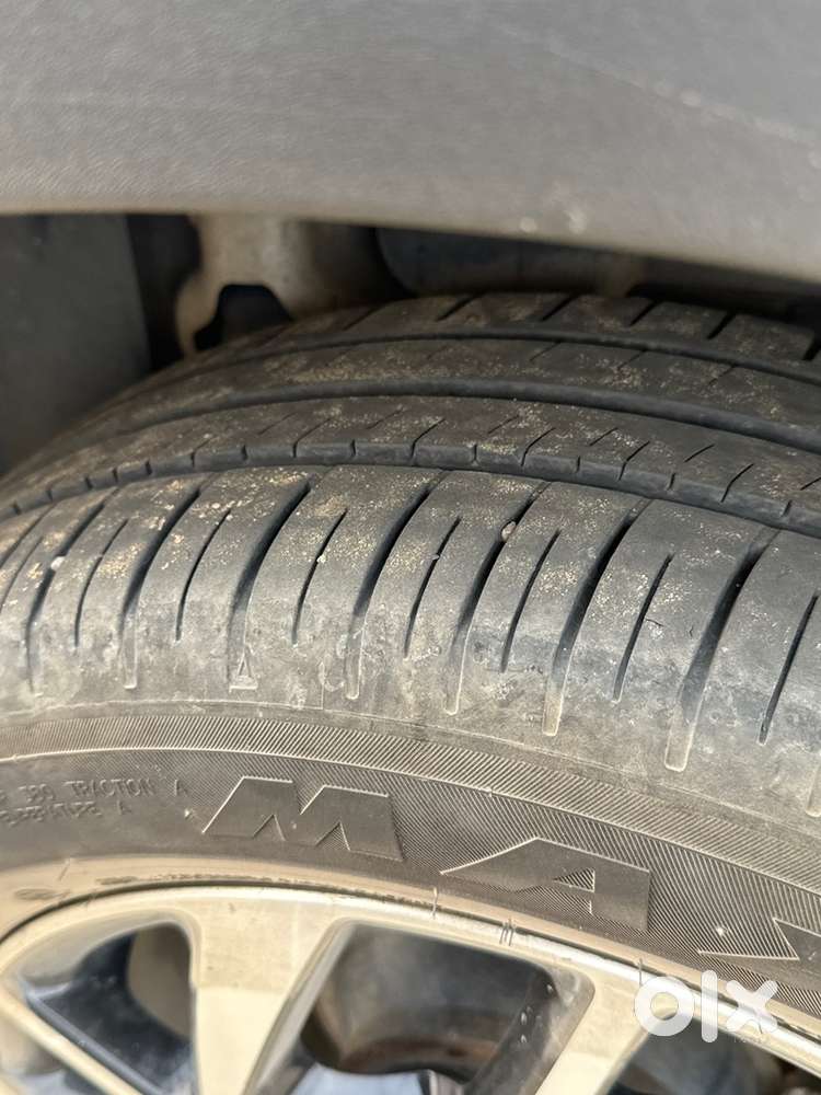 Mahindra Xuv400 Ev 2024 Electric Well Maintained