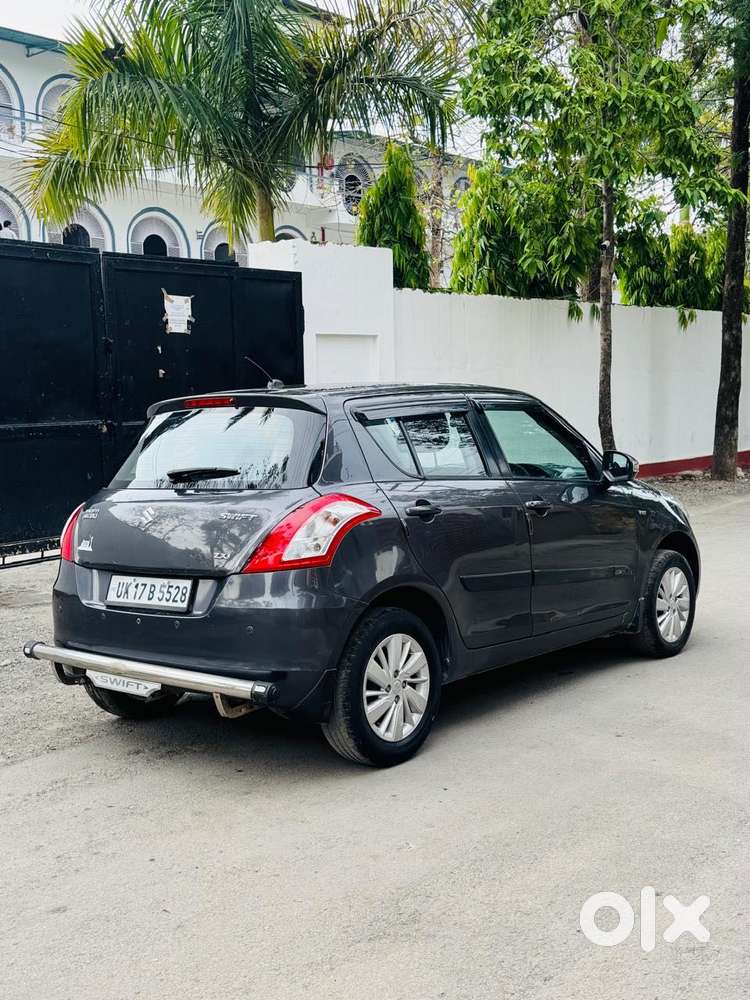 Maruti Suzuki Swift Vvt Zxi, 2015, Petrol