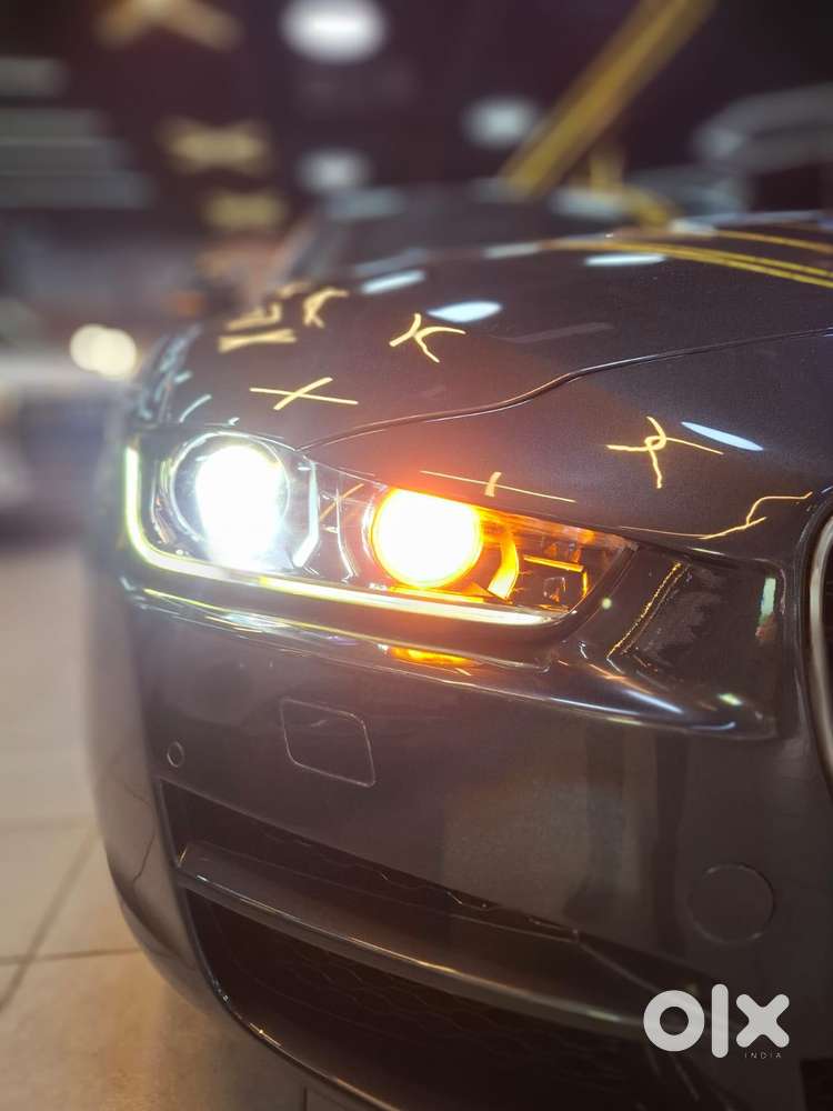 Jaguar Xe Prestige, 2016, Petrol