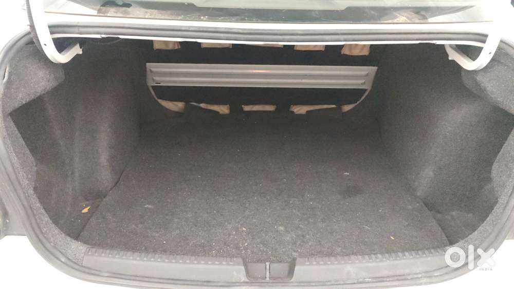 Volkswagen Vento Petrol Highline At, 2017, Petrol