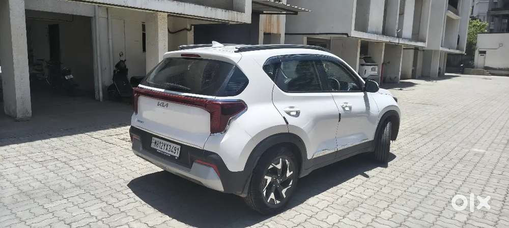 Kia Sonet 2025 Petrol 6000 Km Driven