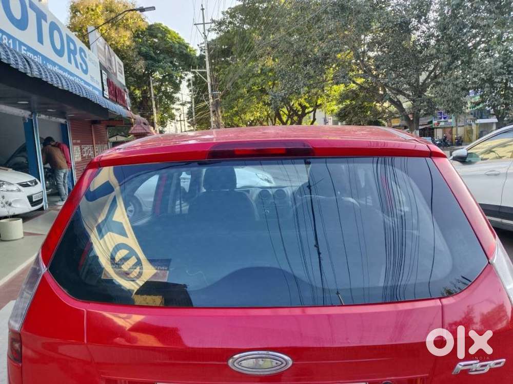 Ford Figo, 2015, Petrol