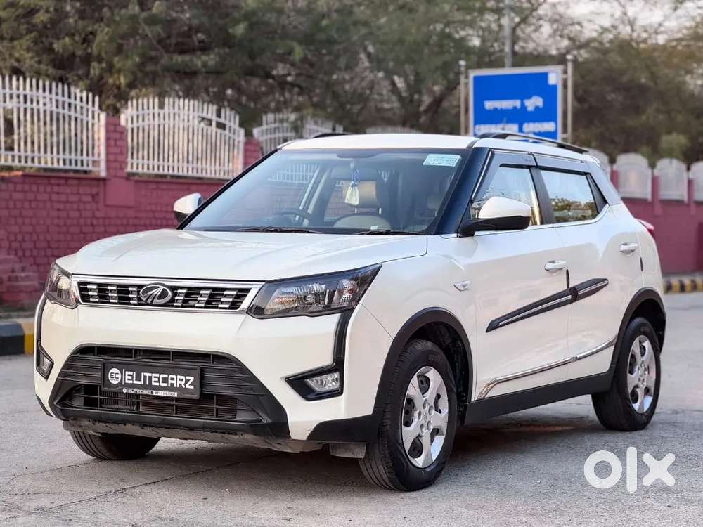 Mahindra Xuv300 2021 Petrol 52000 Km Driven Sunroof