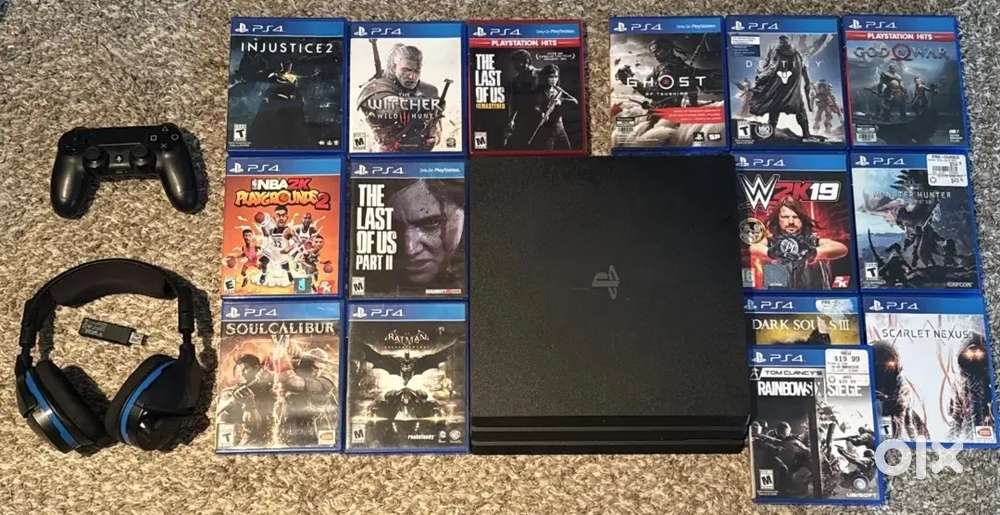PlayStation 4 Console Bundle with 15 Games, Controller, and Headset
