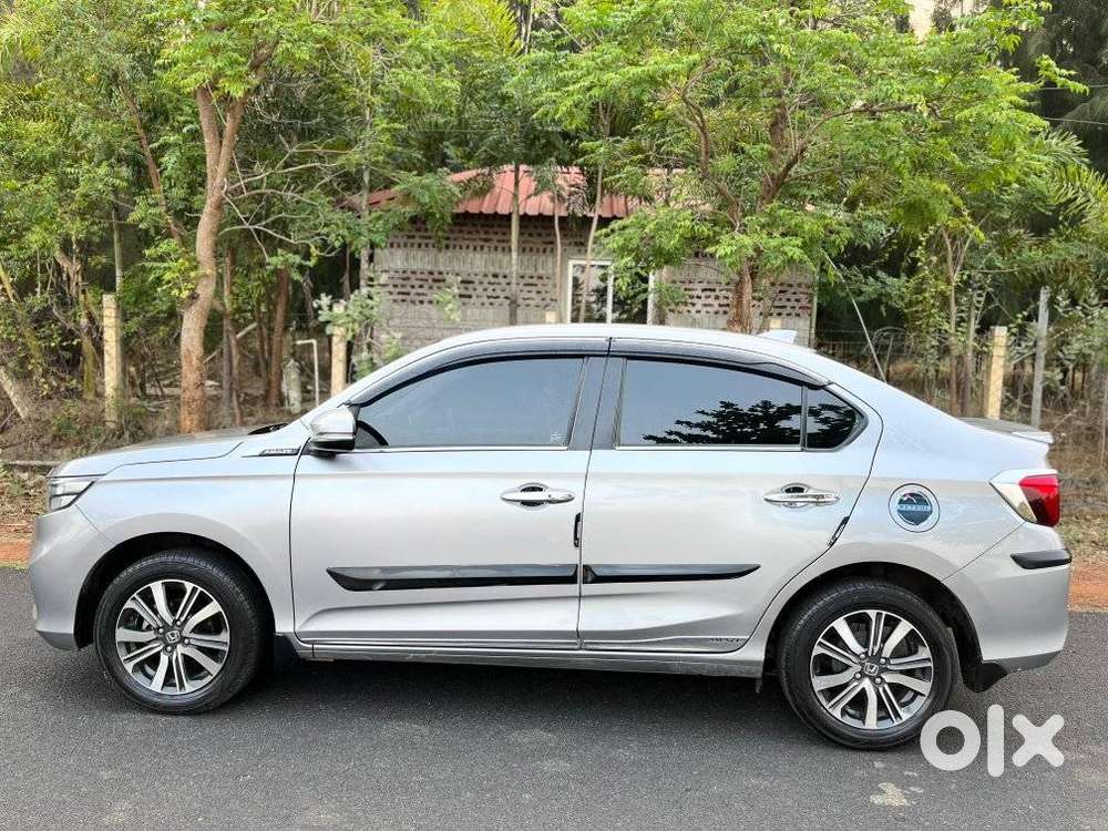 Honda Amaze, 2022, Petrol