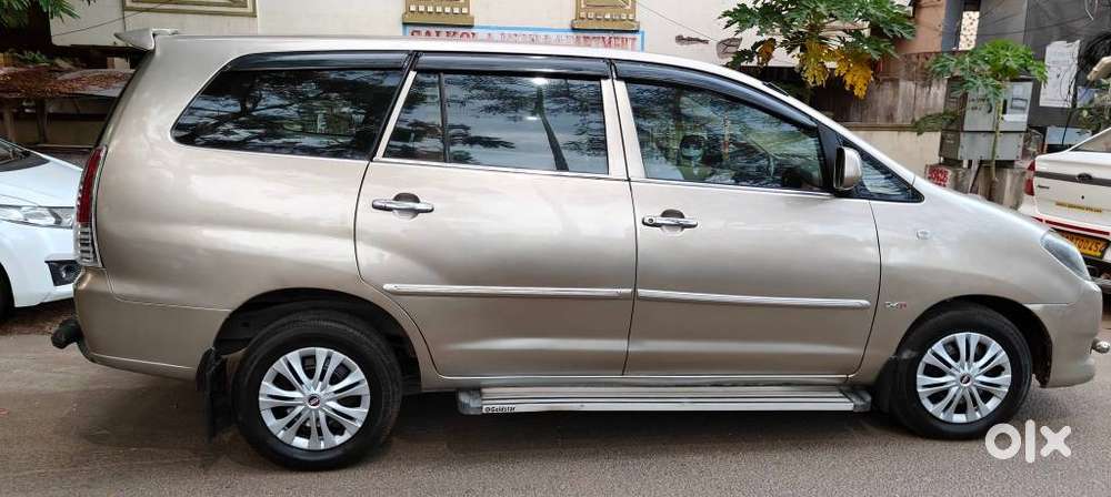 Toyota Innova 2.5 G (diesel) 8 Seater, 2007, Diesel