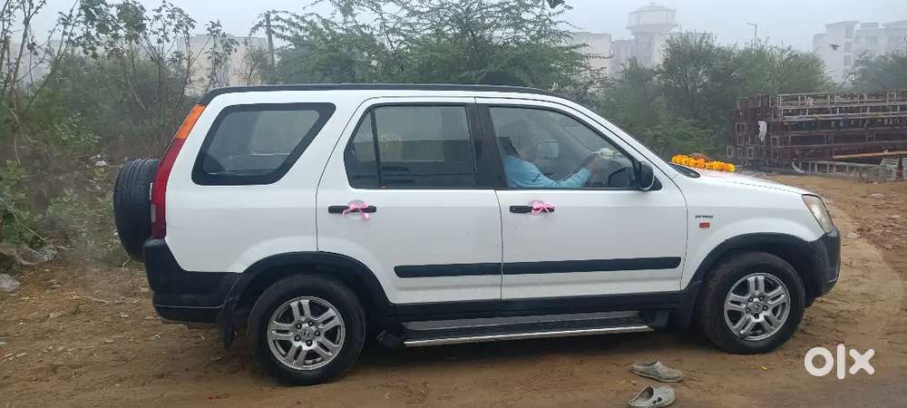 Honda Cr-v Iv-tech Automatic 8 Seater Petrol With Cng