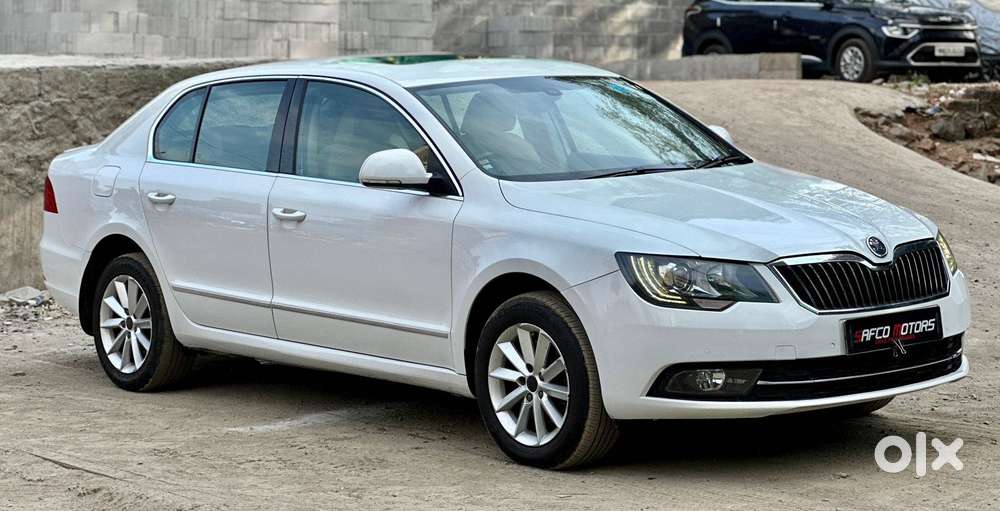 Skoda Superb 2013-2015 Elegance 1.8 Tsi At, 2014, Petrol