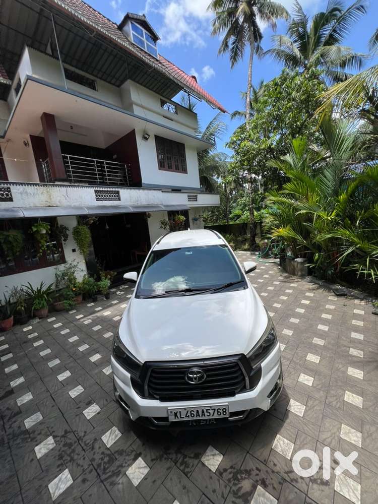 Toyota Innova Crysta 2017