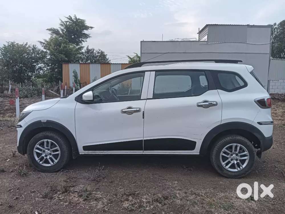 Renault Triber 1.0 Rxt 2021 Car