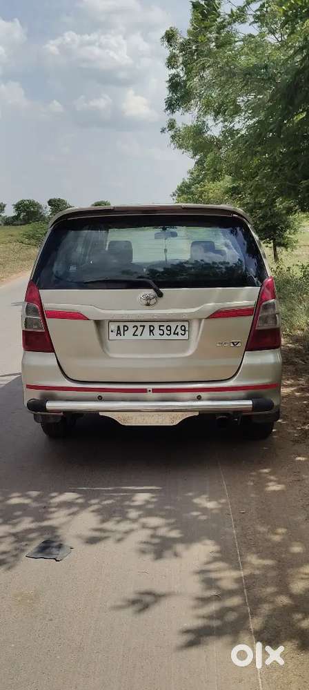 2009 Toyota Innova 2.5 V Diesel 8 Seater, Well Maintained