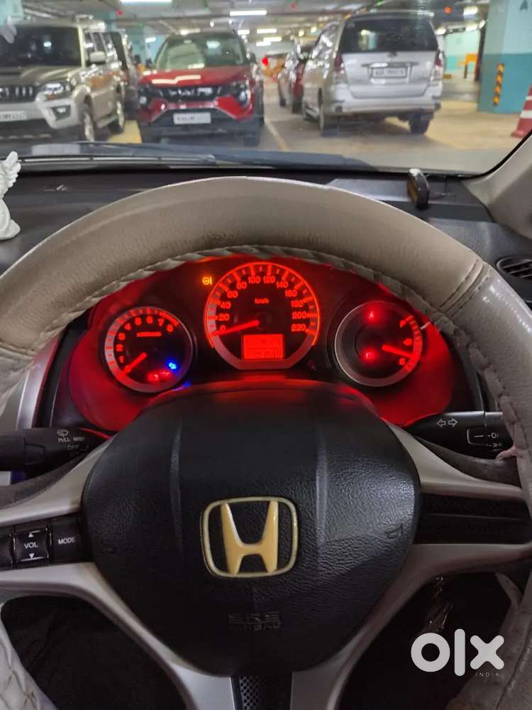 Honda City Petrol Manual 2009 104000 Km Driven