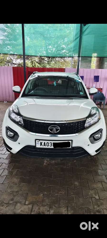 Tata Nexon 2019 Petrol Showroom Track