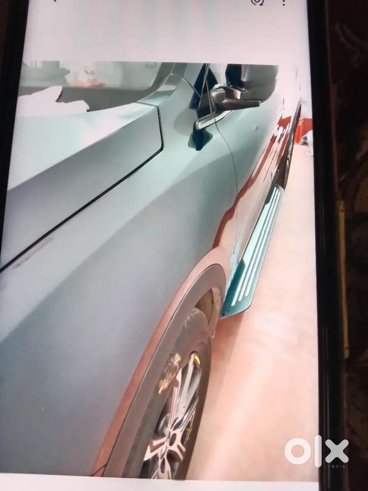 Mahindra Xuv700 2023 Petrol 14400 Km Driven