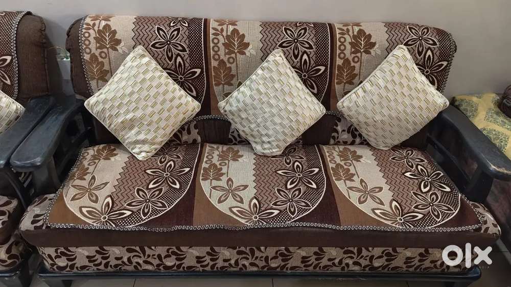 Sofa set (3+1+1)