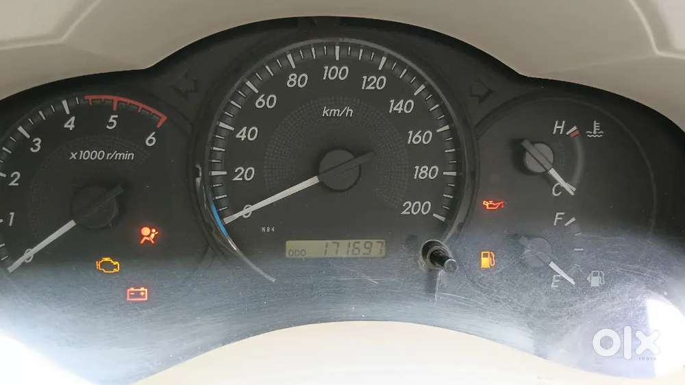 Toyota Innova G4 8 Seater 2012 Model