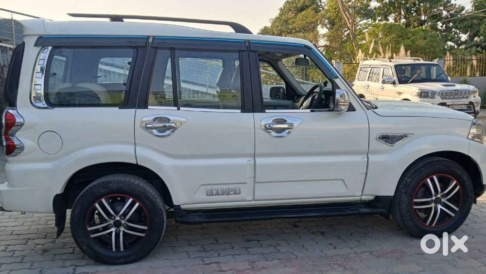Mahindra Scorpio, 2020