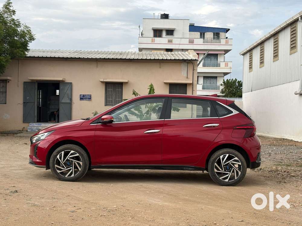 Hyundai I20 Asta (o) 1.2 Mt, 2023, Petrol
