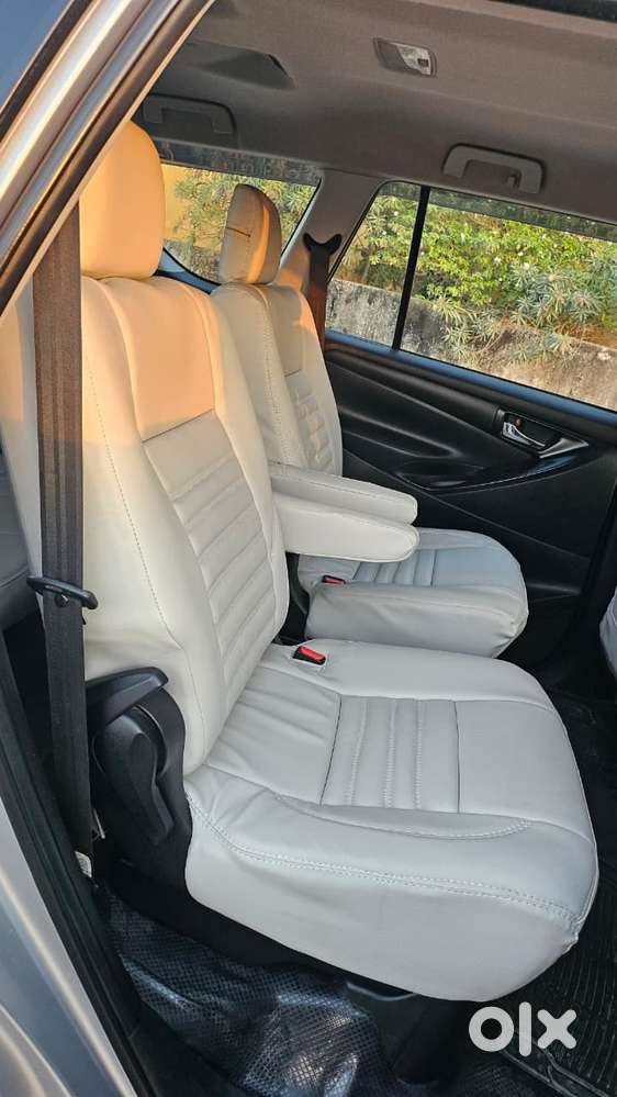 Toyota Innova Crysta 2.4 G Plus Mt 7 Str, 2022, Diesel