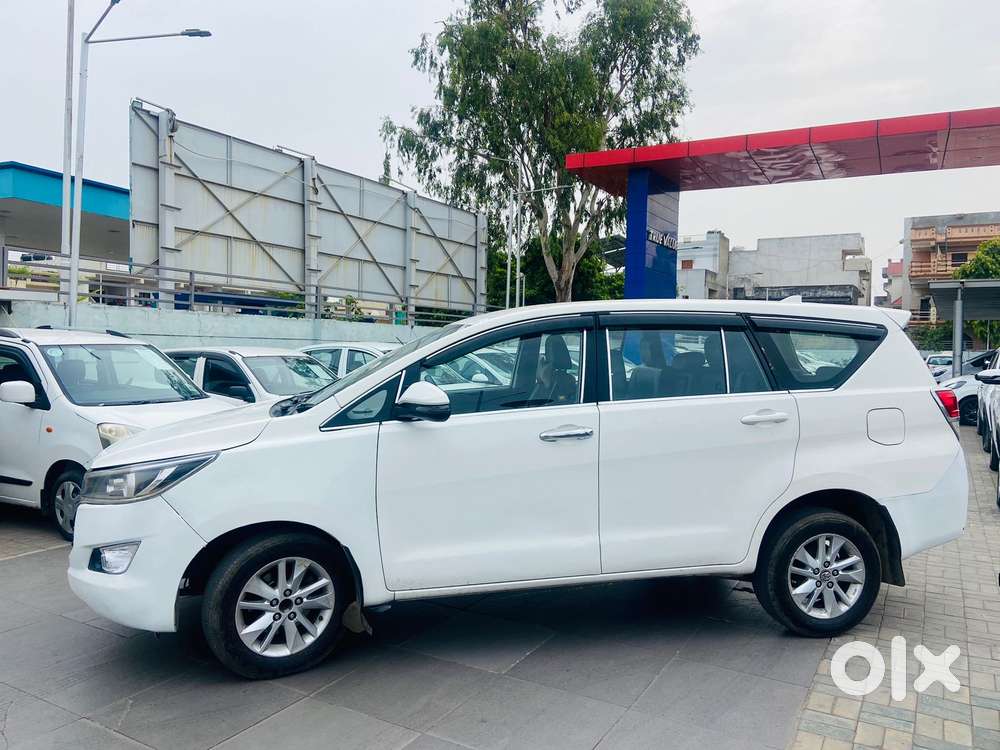 Toyota Innova Crysta 2.4 G Mt 8s, 2019, Diesel