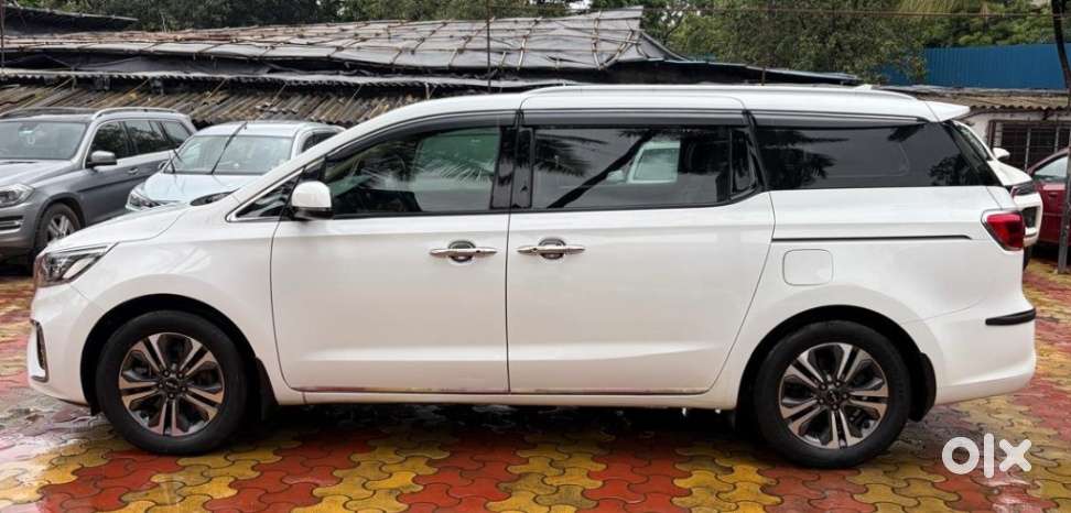 Kia Carnival Limousine Plus 7 Str, 2022, Diesel