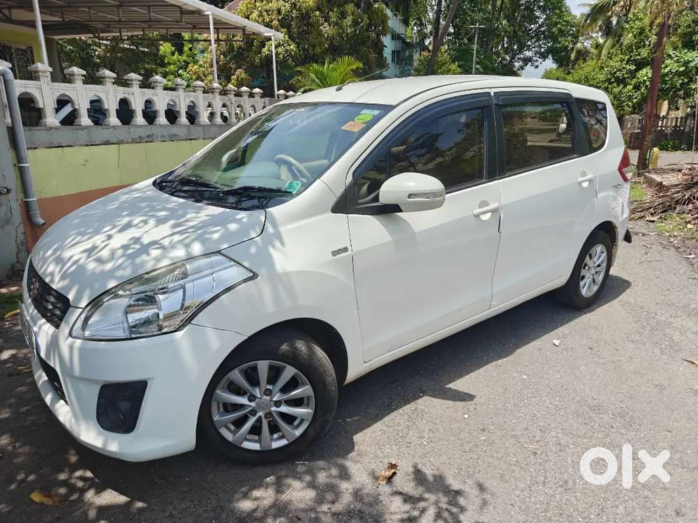 Ertiga Zdi Diesel/ Top Model/ 1st Owner/ Only 49950 Km Driven