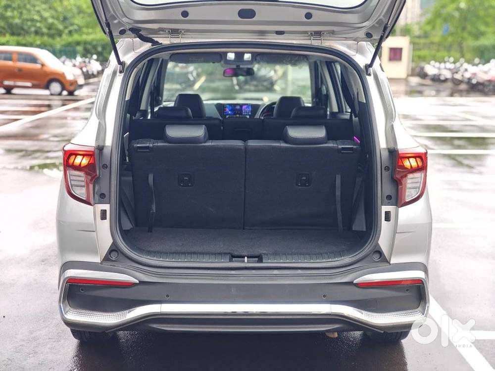 Kia Carens G 1.5 6mt Premium (o) 7-seater, 2023, Petrol