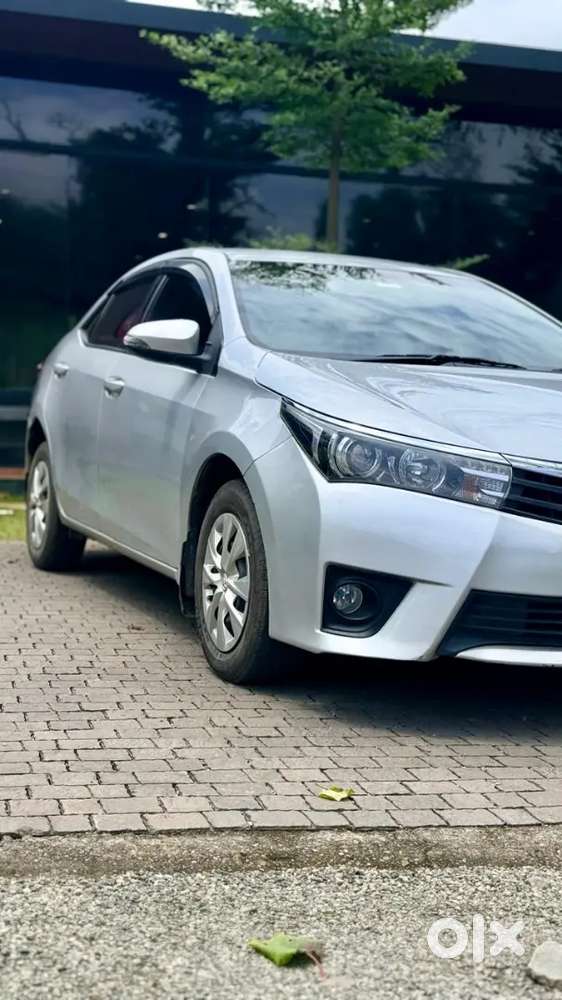 Toyota Corolla Altis 2015 December