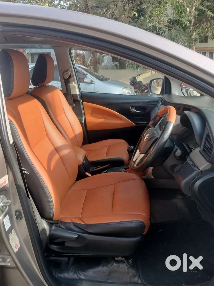 2018 Innova Crysta