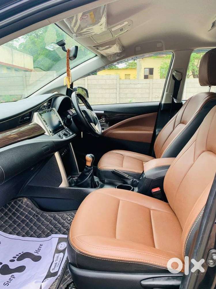 Toyota Innova Crysta 2.4 G Mt 8s, 2022, Diesel