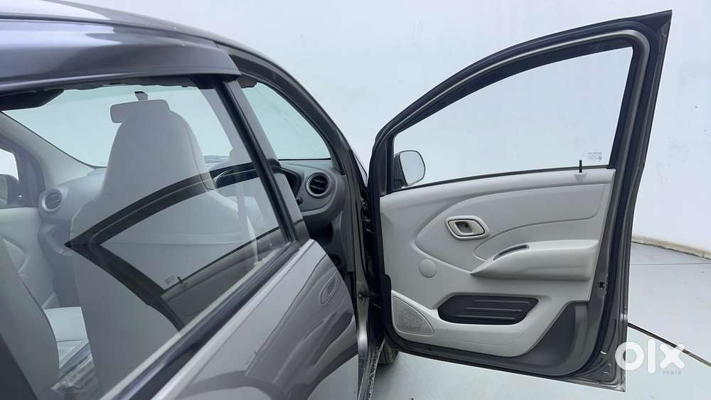Datsun Redigo T Option, 2016, Petrol