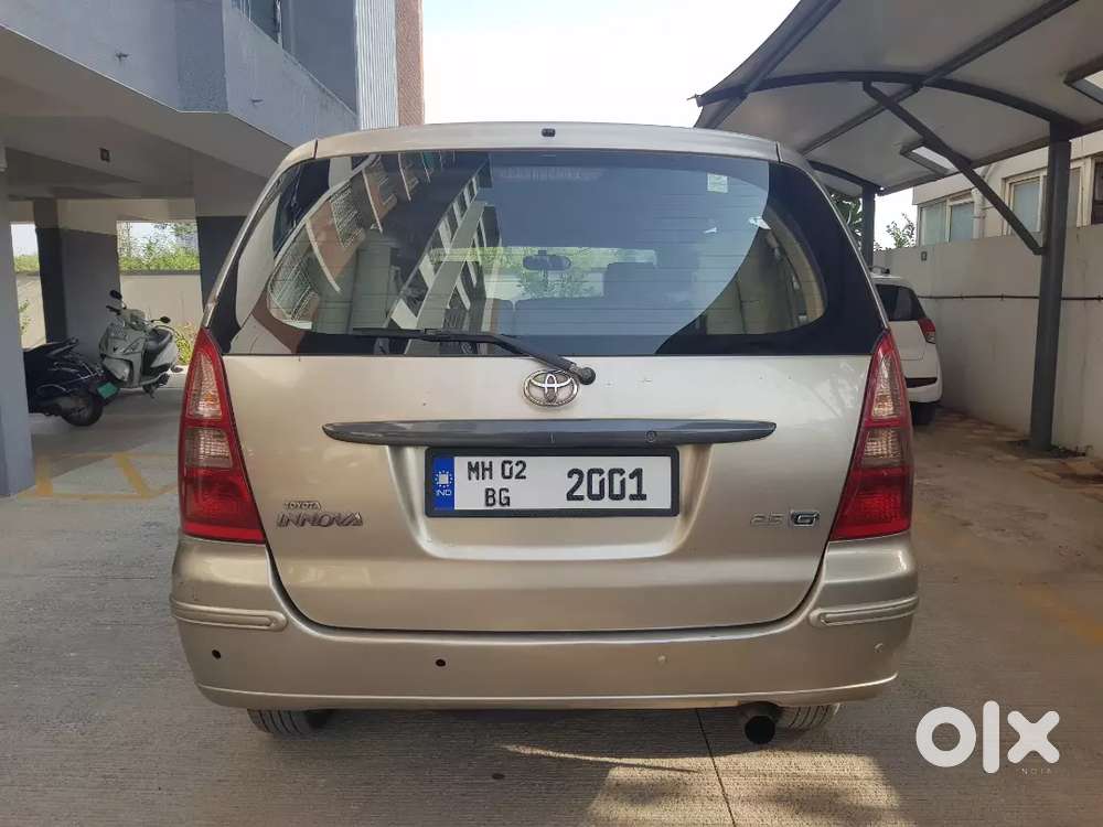 Toyota Innova 2.5-g