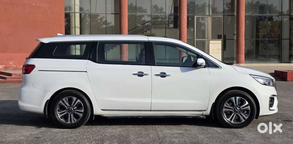 Kia Carnival Limousine Plus 7 Str, 2022, Diesel