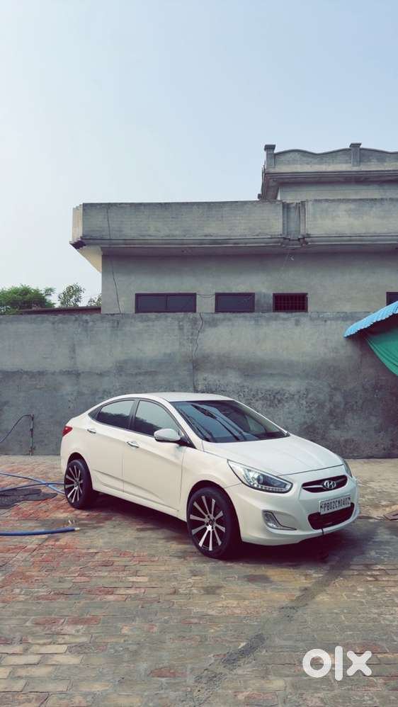 2015 Hyundai Verna Diesel Manual Car