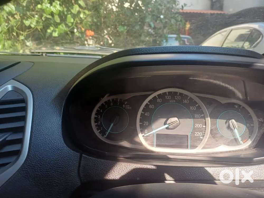 Ford Figo 2016 Petrol 40000 Km Driven