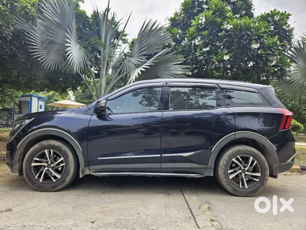 Mahindra Xuv700 Ax 5 2022 Petrol