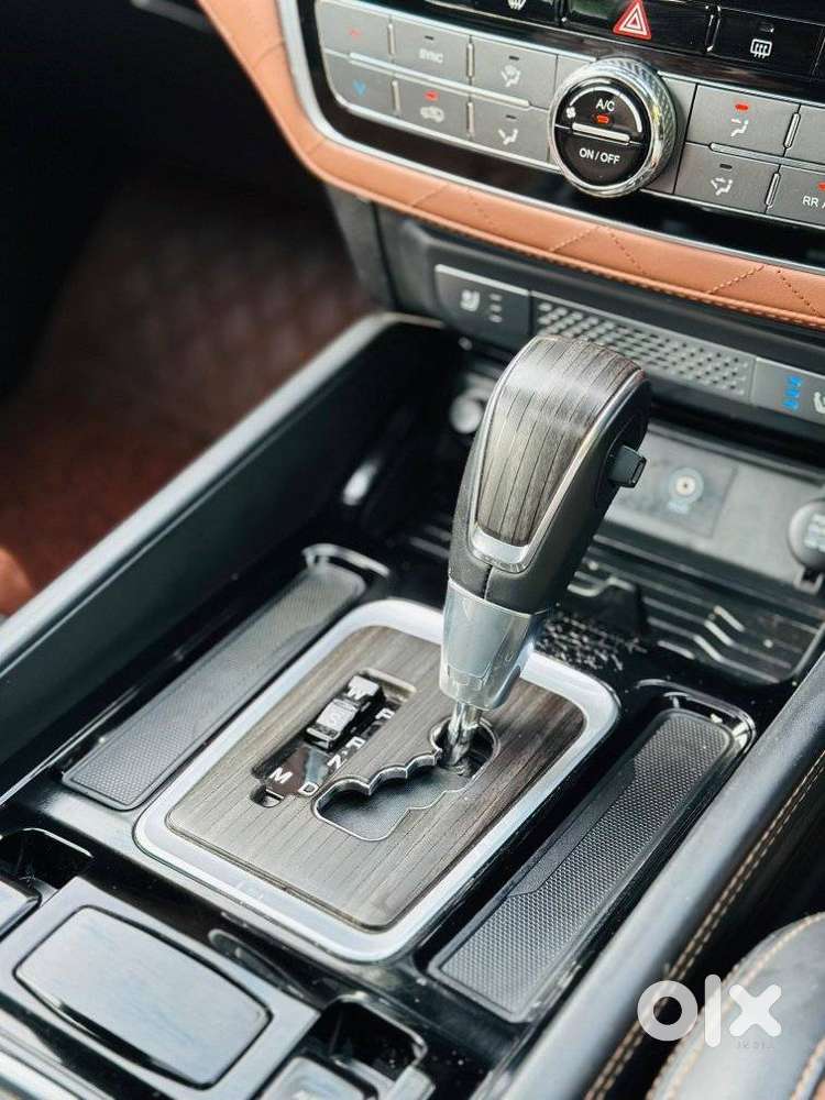 Mahindra Alturas G4 4x2 At, 2022, Diesel