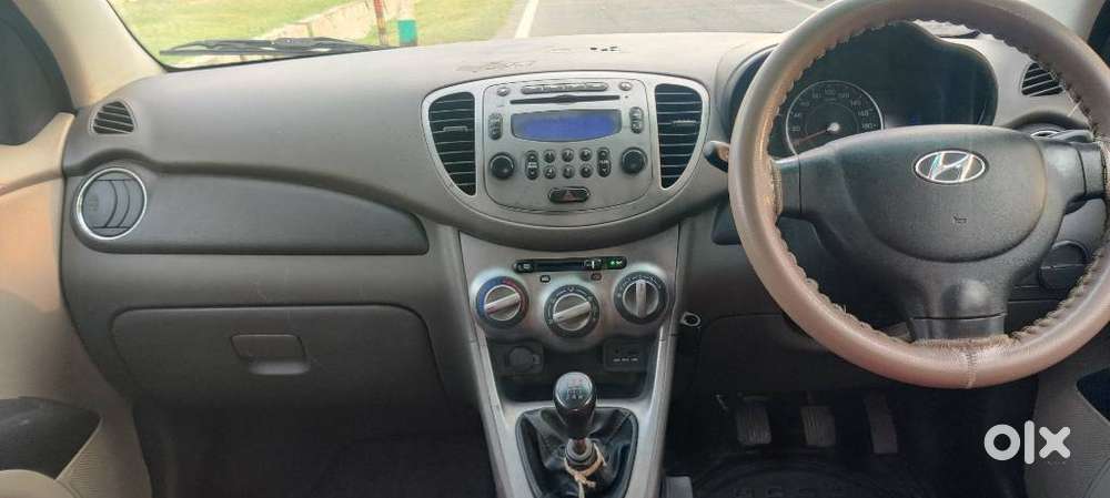 Hyundai I10 Sportz, 2013, Petrol
