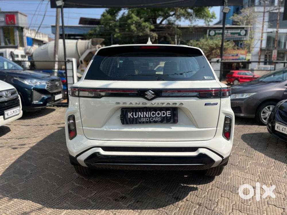 Maruti Suzuki Grand Vitara 1.5 Delta Smart Hybrid At, 2024, Petrol