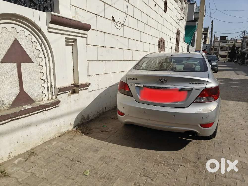 Hyundai Fluidic Verna 2011 Diesel 146000 Km Driven
