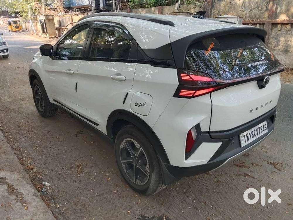 Tata Nexon Creative Plus S 1.2 Revotron Petrol 6 Mt Dt, 2025, Petrol