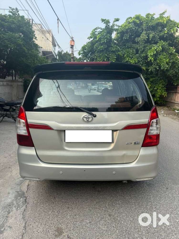 Toyota Innova 2.5 G (diesel) 8 Seater, 2015, Diesel