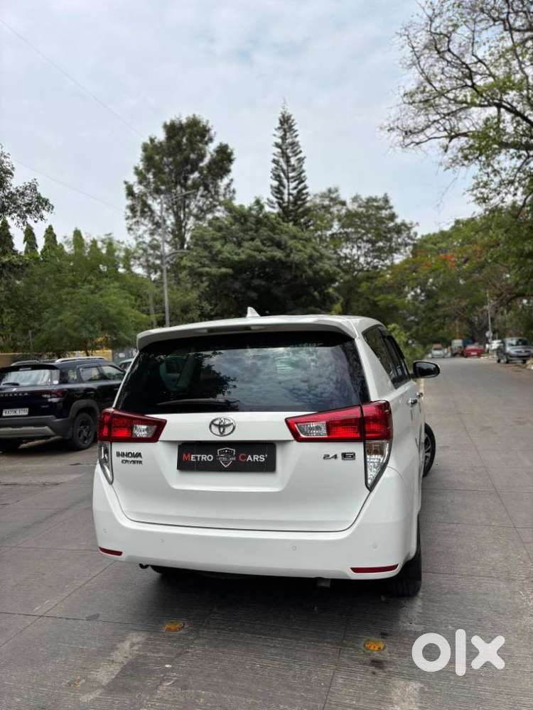 Toyota Innova Crysta 2.4 Gx Limited Edition At 7 Str, 2022, Diesel