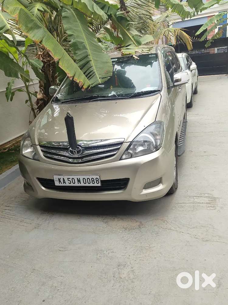 Toyota Innova 2011 Diesel Well Maintained