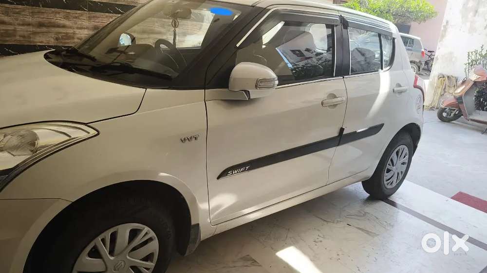 Maruti Suzuki Swift 2017 Petrol 42333 Km Driven