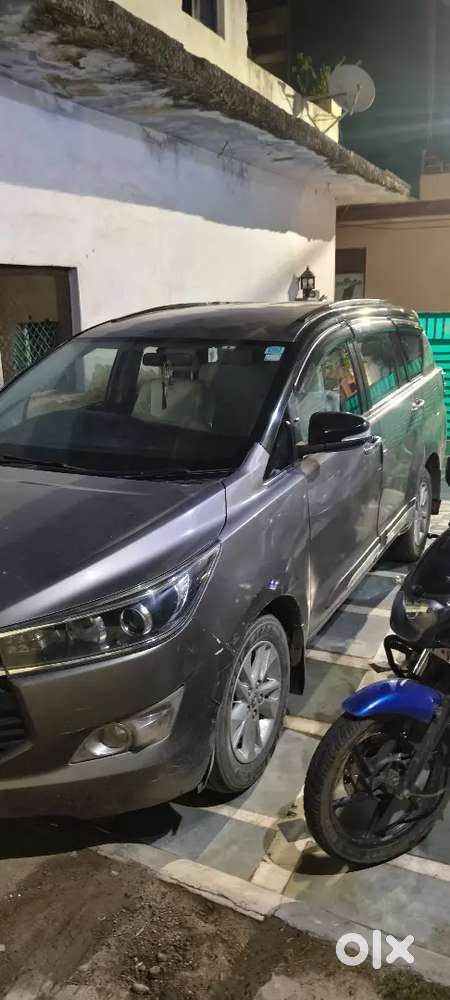 Toyota Innova Crysta 2016 Diesel 110000 Km Driven