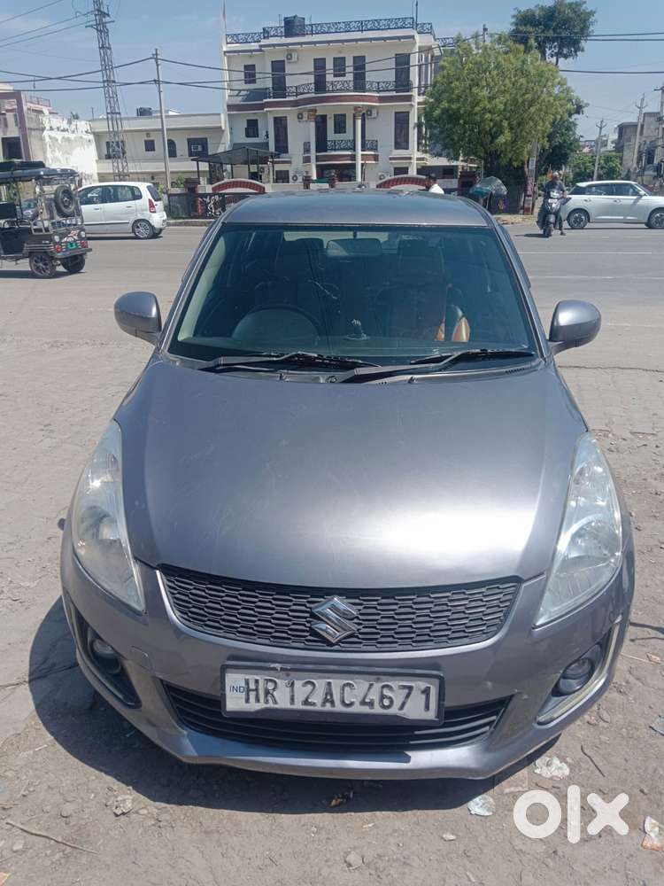 Maruti Suzuki Swift Vxi Abs Bsiv, 2016, Cng & Hybrids