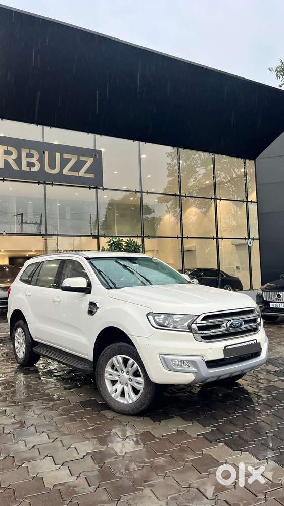 Ford Endeavour 3.2 Titanium 4x4 At, 2016, Diesel